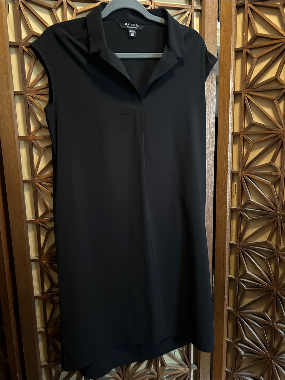 Athleta Black Sleeveless just below knee Daybreak Dress XSP